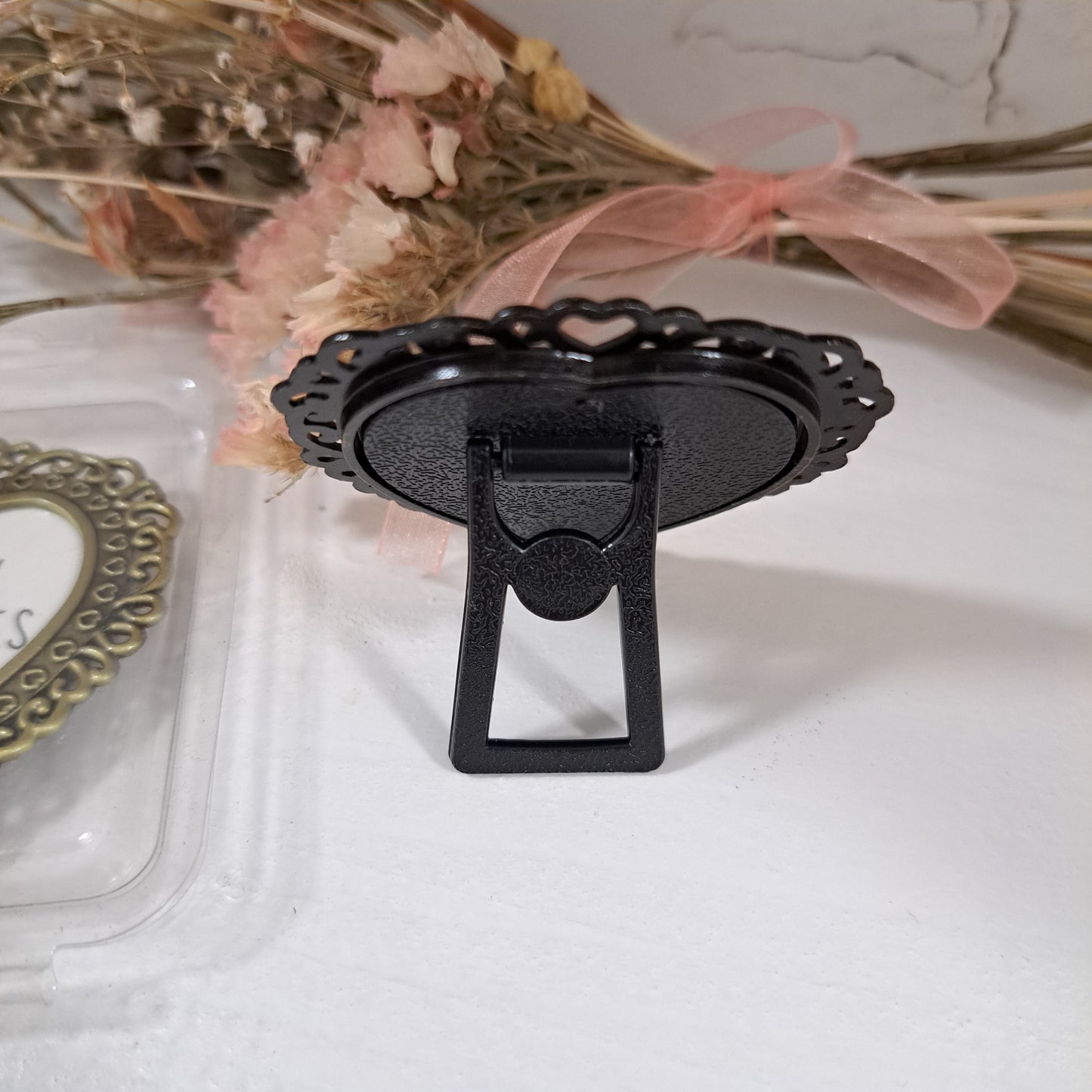 Mini-cadre photo « Happy Memories » – Détails délicats avec bordure en cœurs