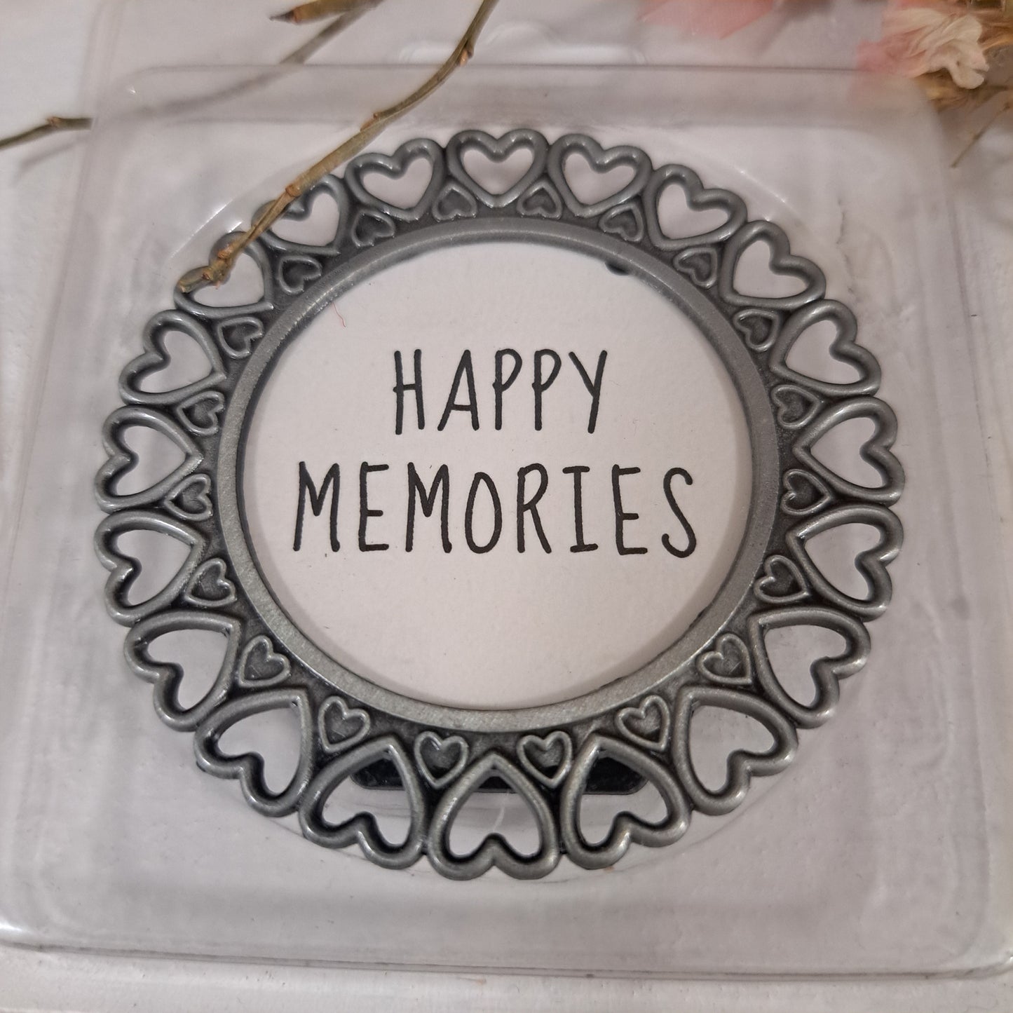 Mini-cadre photo « Happy Memories » – Détails délicats avec bordure en cœurs