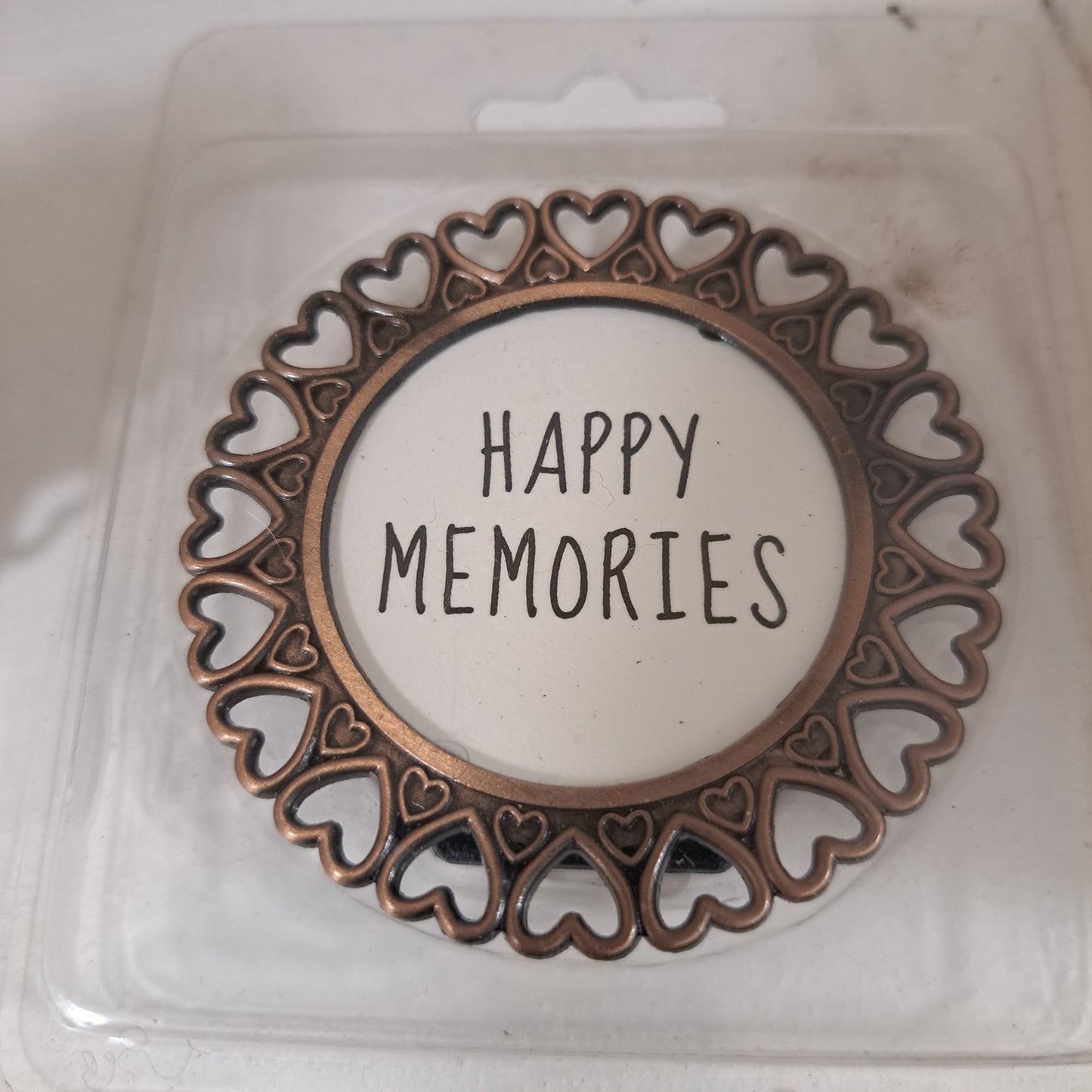 Mini-cadre photo « Happy Memories » – Détails délicats avec bordure en cœurs