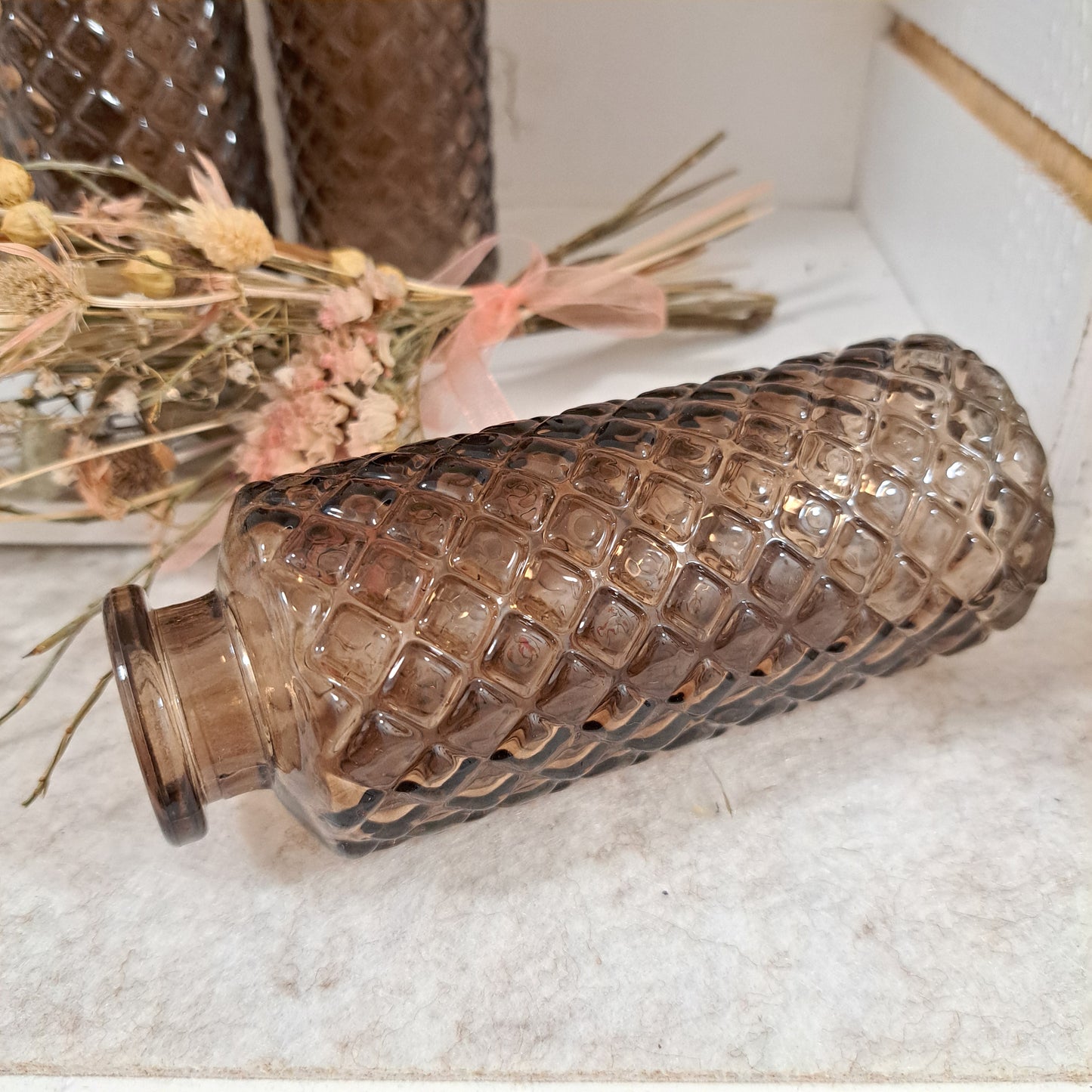 Tischväschen Dekoväschen Taupe mit Rautenmuster