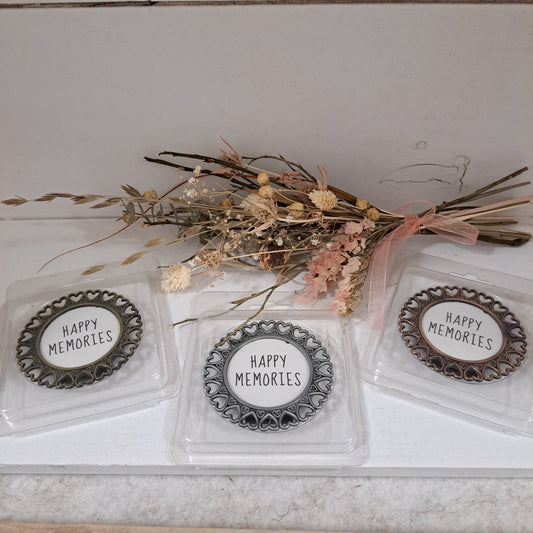 Mini-cadre photo « Happy Memories » – Détails délicats avec bordure en cœurs